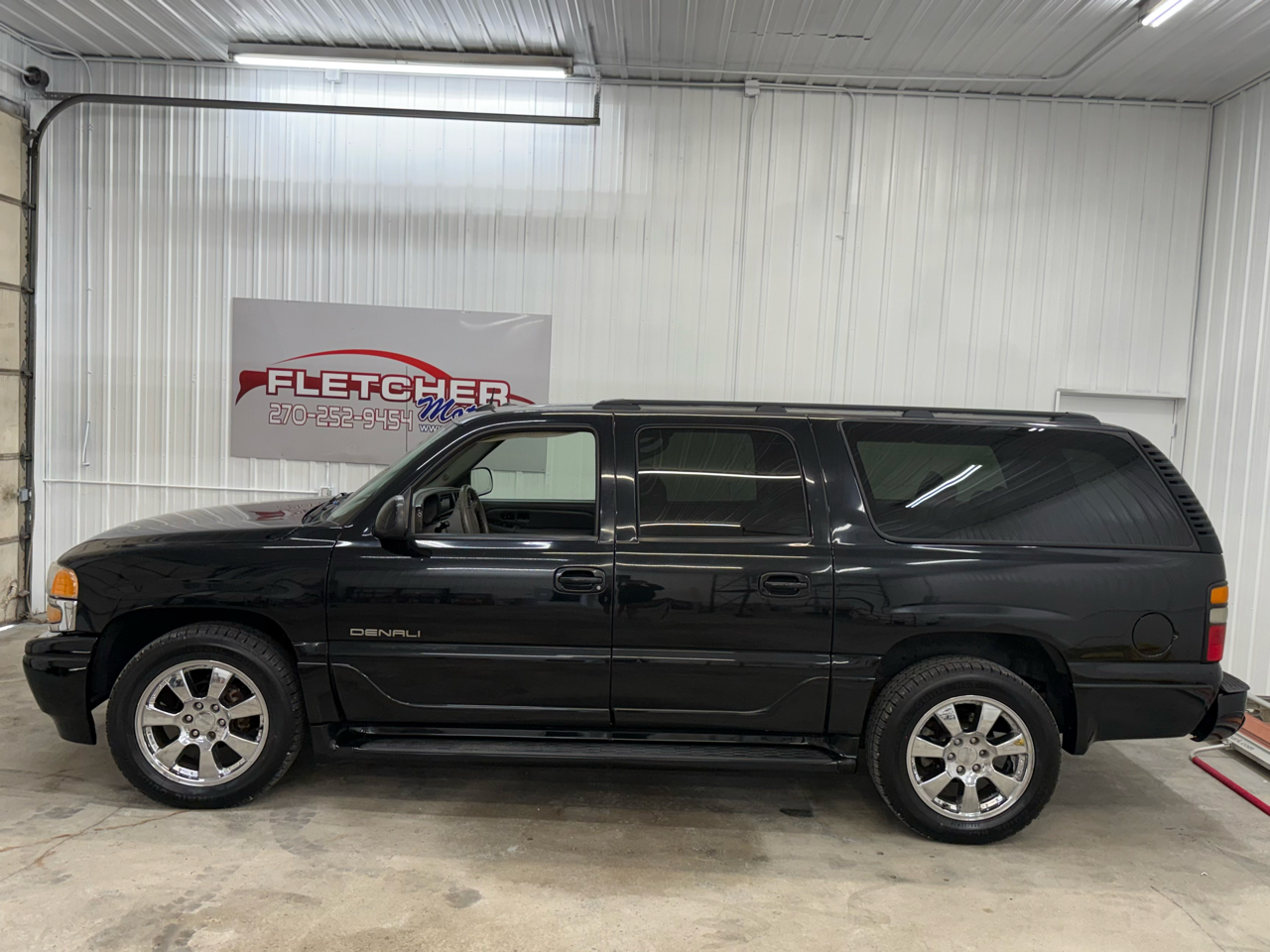 GMC Yukon XL Denali 4dr 1500 AWD 2005 GMC Yukon XL Denali 4dr 1500 AWD 2005