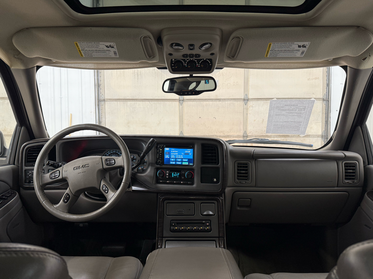 GMC Yukon XL Denali 4dr 1500 AWD 2005 GMC Yukon XL Denali 4dr 1500 AWD 2005