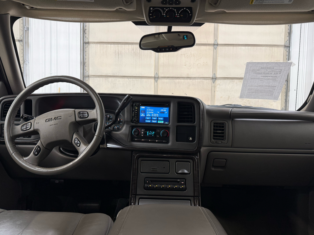 GMC Yukon XL Denali 4dr 1500 AWD 2005 GMC Yukon XL Denali 4dr 1500 AWD 2005