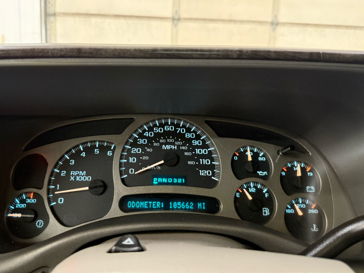 GMC Yukon XL Denali 4dr 1500 AWD 2005 GMC Yukon XL Denali 4dr 1500 AWD 2005