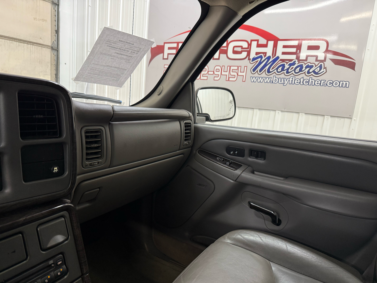 GMC Yukon XL Denali 4dr 1500 AWD 2005 GMC Yukon XL Denali 4dr 1500 AWD 2005