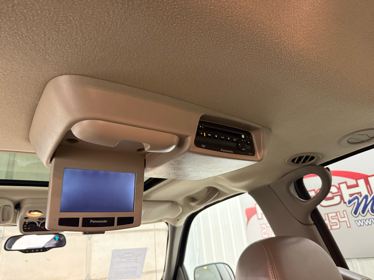 GMC Yukon XL Denali 4dr 1500 AWD 2005 GMC Yukon XL Denali 4dr 1500 AWD 2005