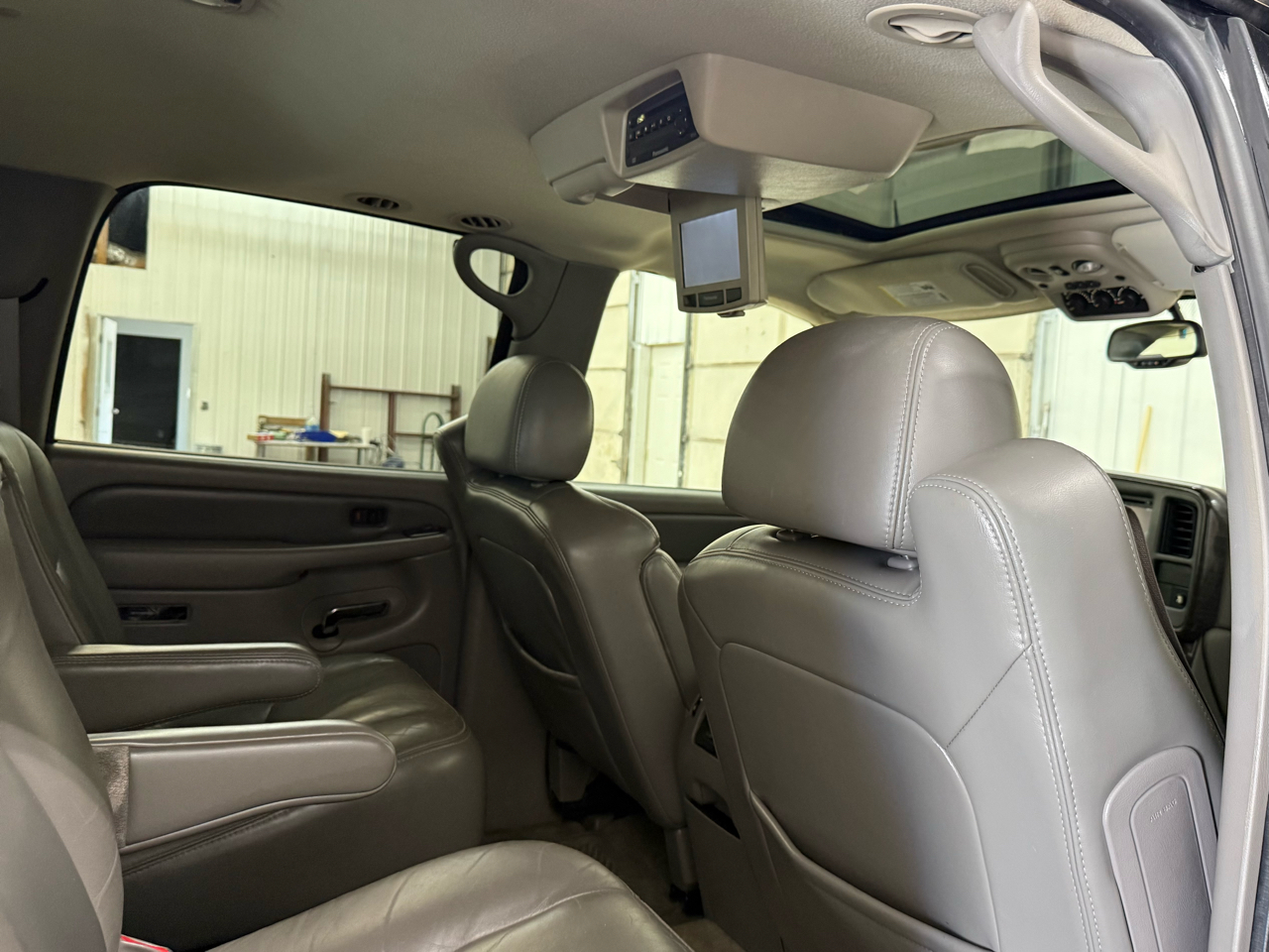 GMC Yukon XL Denali 4dr 1500 AWD 2005 GMC Yukon XL Denali 4dr 1500 AWD 2005