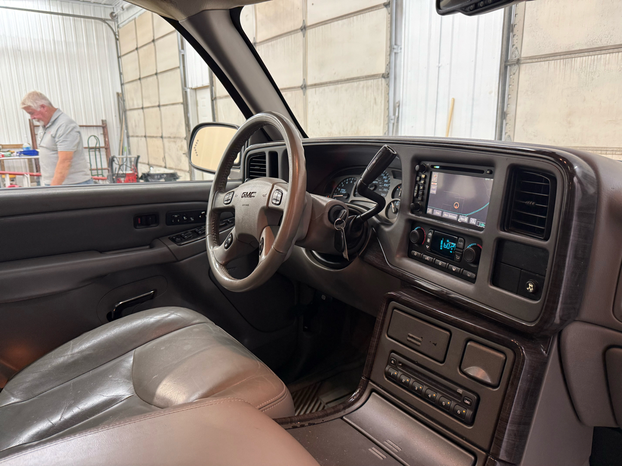 GMC Yukon XL Denali 4dr 1500 AWD 2005 GMC Yukon XL Denali 4dr 1500 AWD 2005