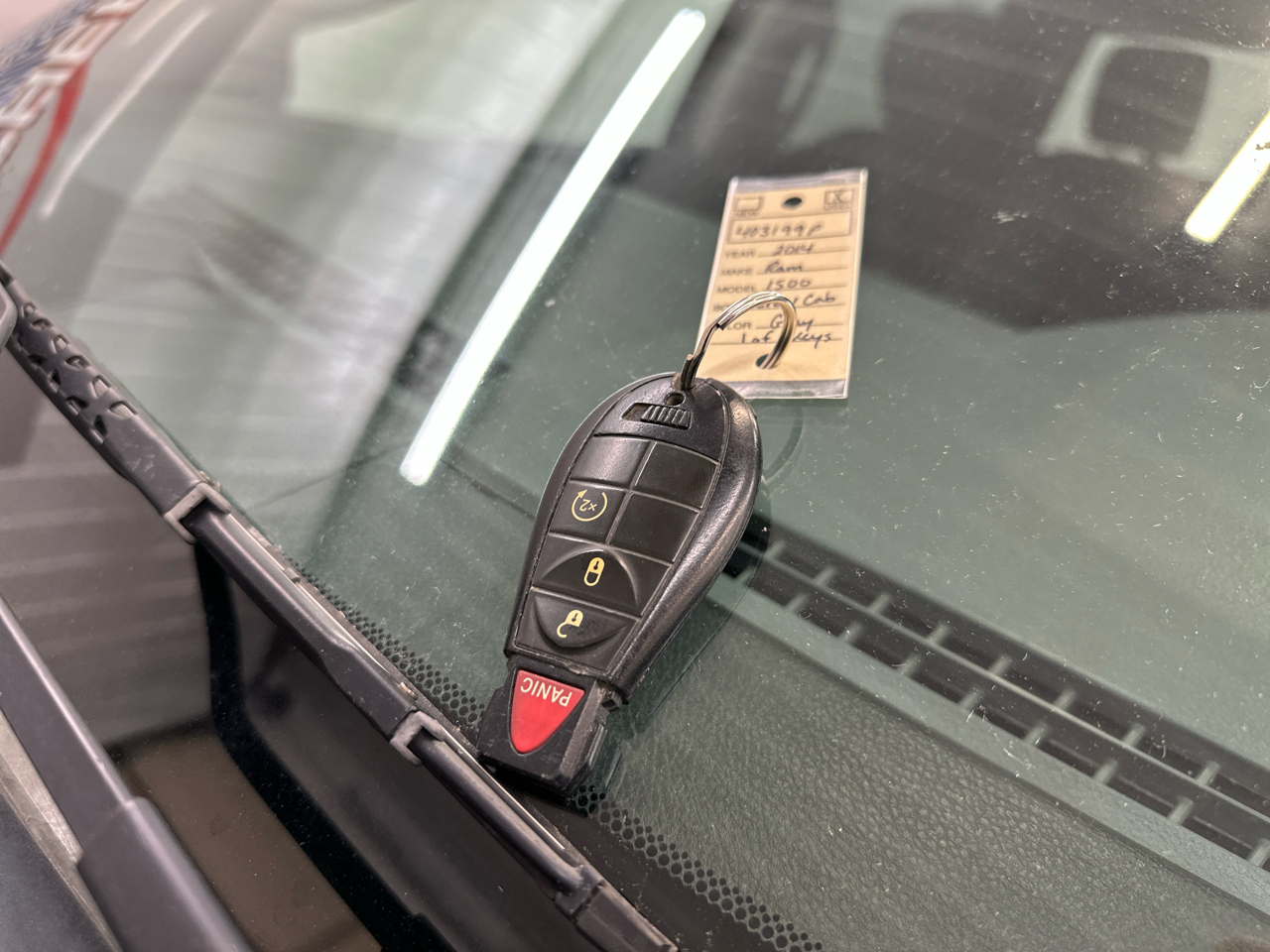 RAM 1500 4WD Crew Cab 140.5" Big Horn 2014 RAM 1500 4WD Crew Cab 140.5" Big Horn 2014