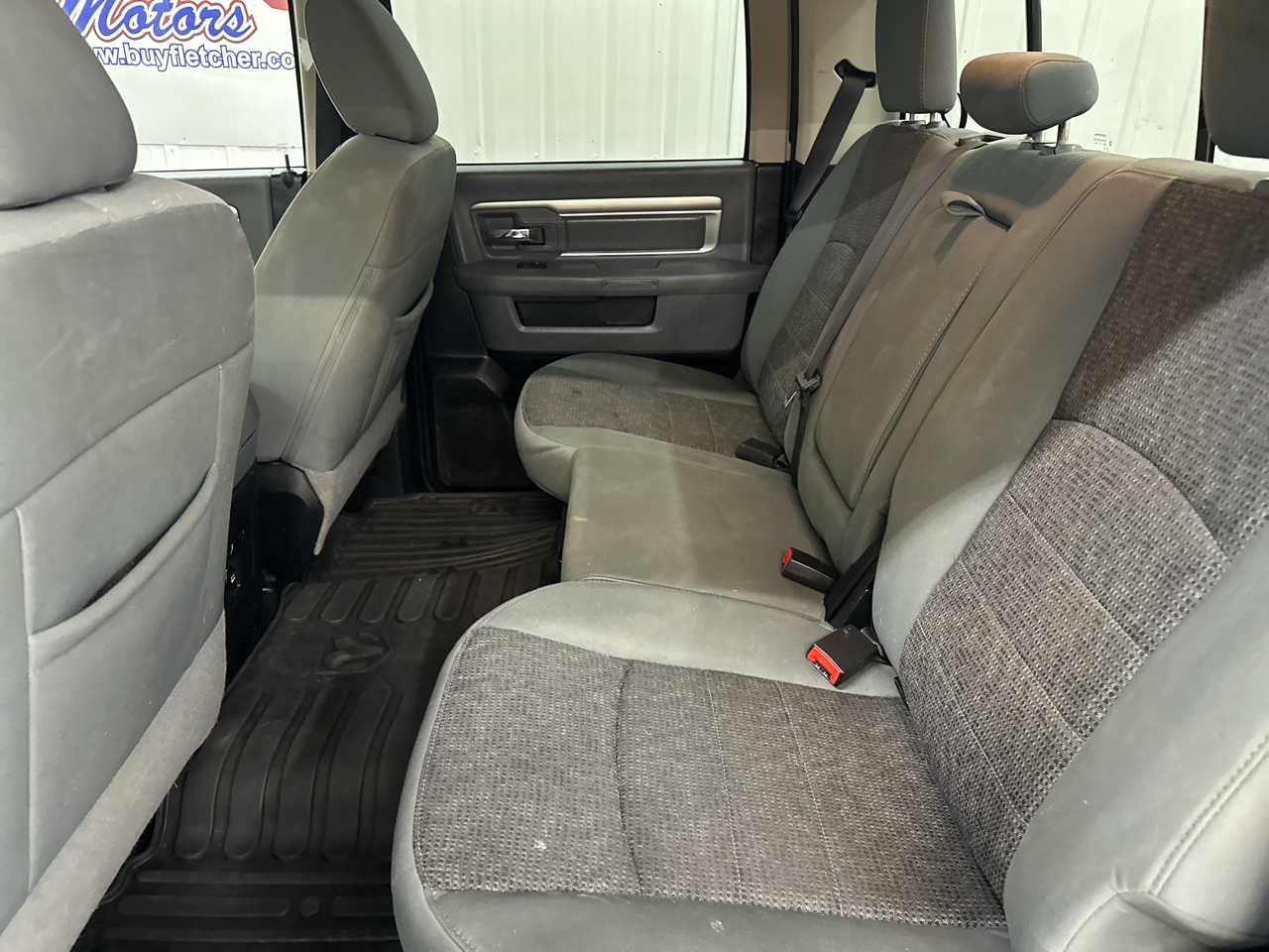 RAM 1500 4WD Crew Cab 140.5" Big Horn 2014 RAM 1500 4WD Crew Cab 140.5" Big Horn 2014