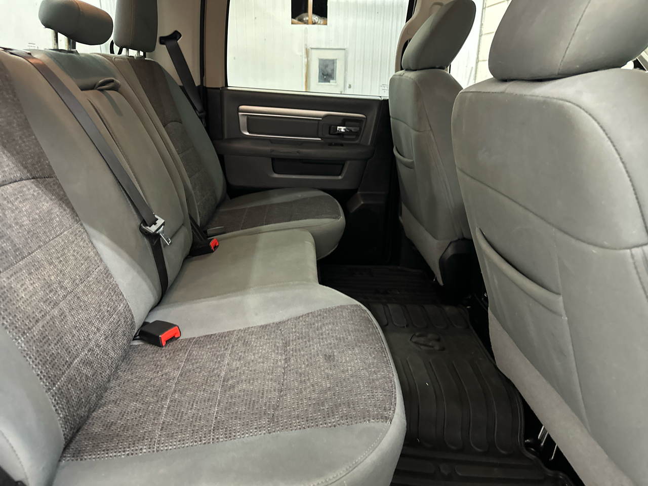 RAM 1500 4WD Crew Cab 140.5" Big Horn 2014 RAM 1500 4WD Crew Cab 140.5" Big Horn 2014