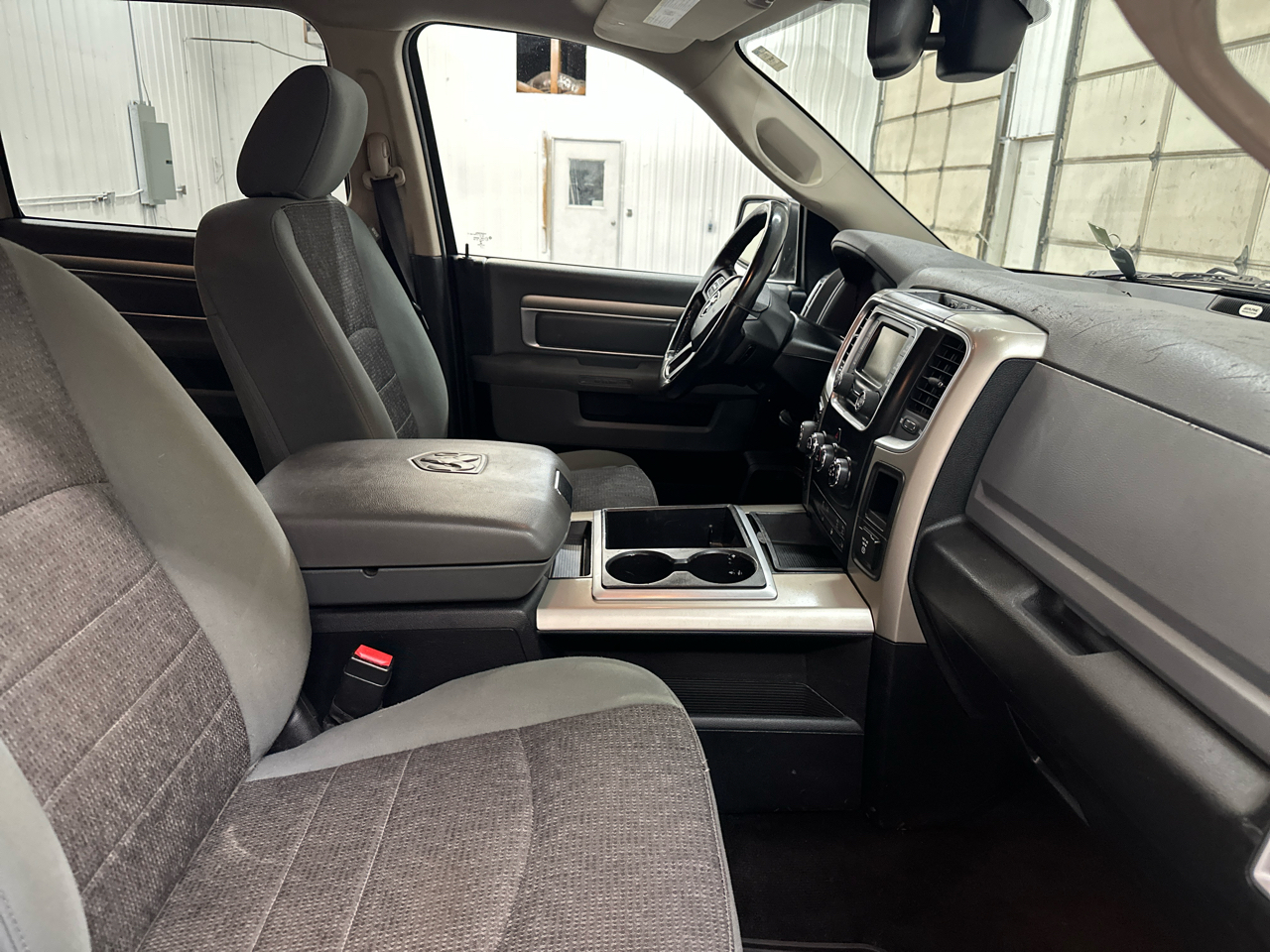 RAM 1500 4WD Crew Cab 140.5" Big Horn 2014 RAM 1500 4WD Crew Cab 140.5" Big Horn 2014