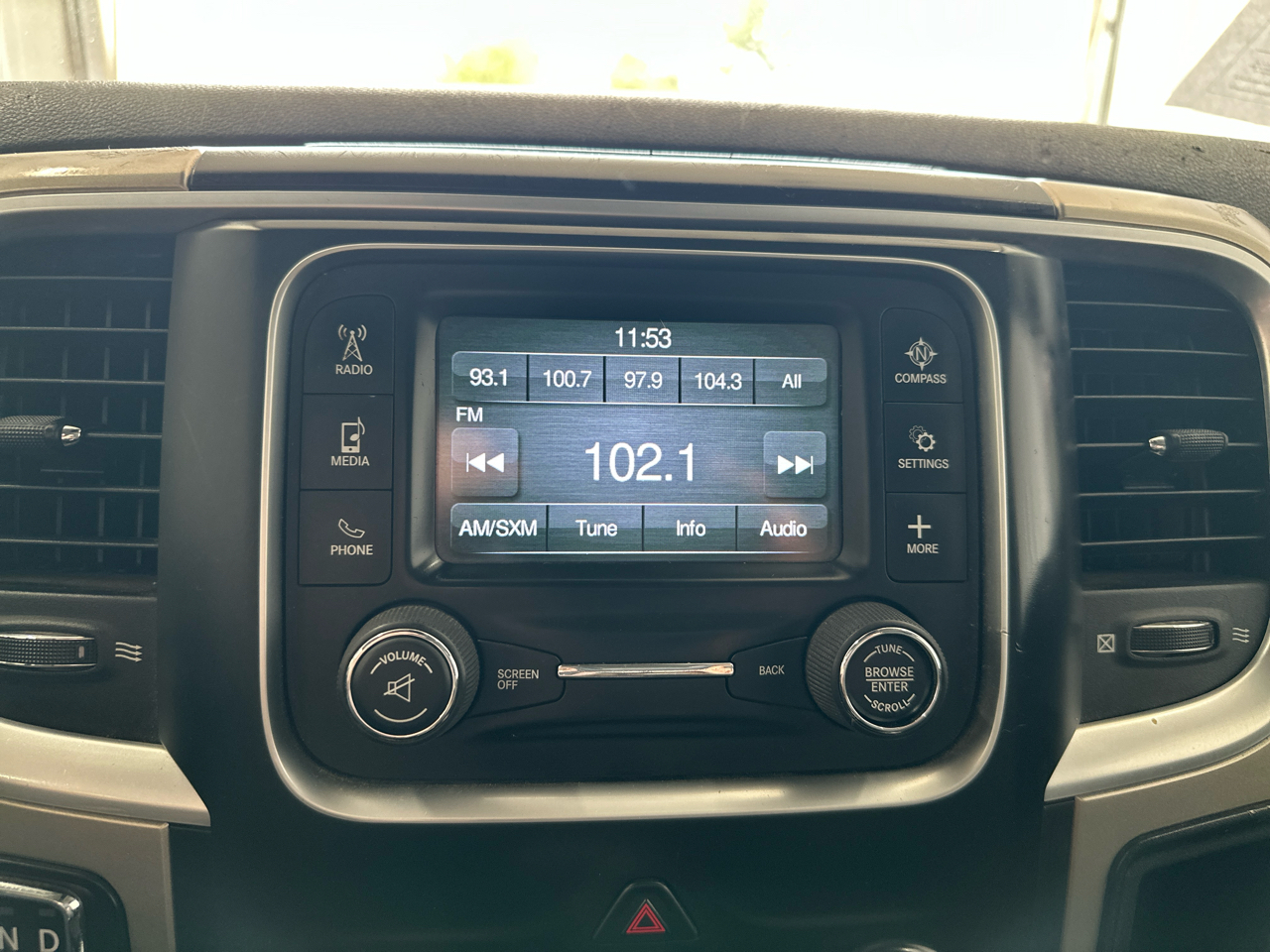 RAM 1500 4WD Crew Cab 140.5" Big Horn 2014 RAM 1500 4WD Crew Cab 140.5" Big Horn 2014