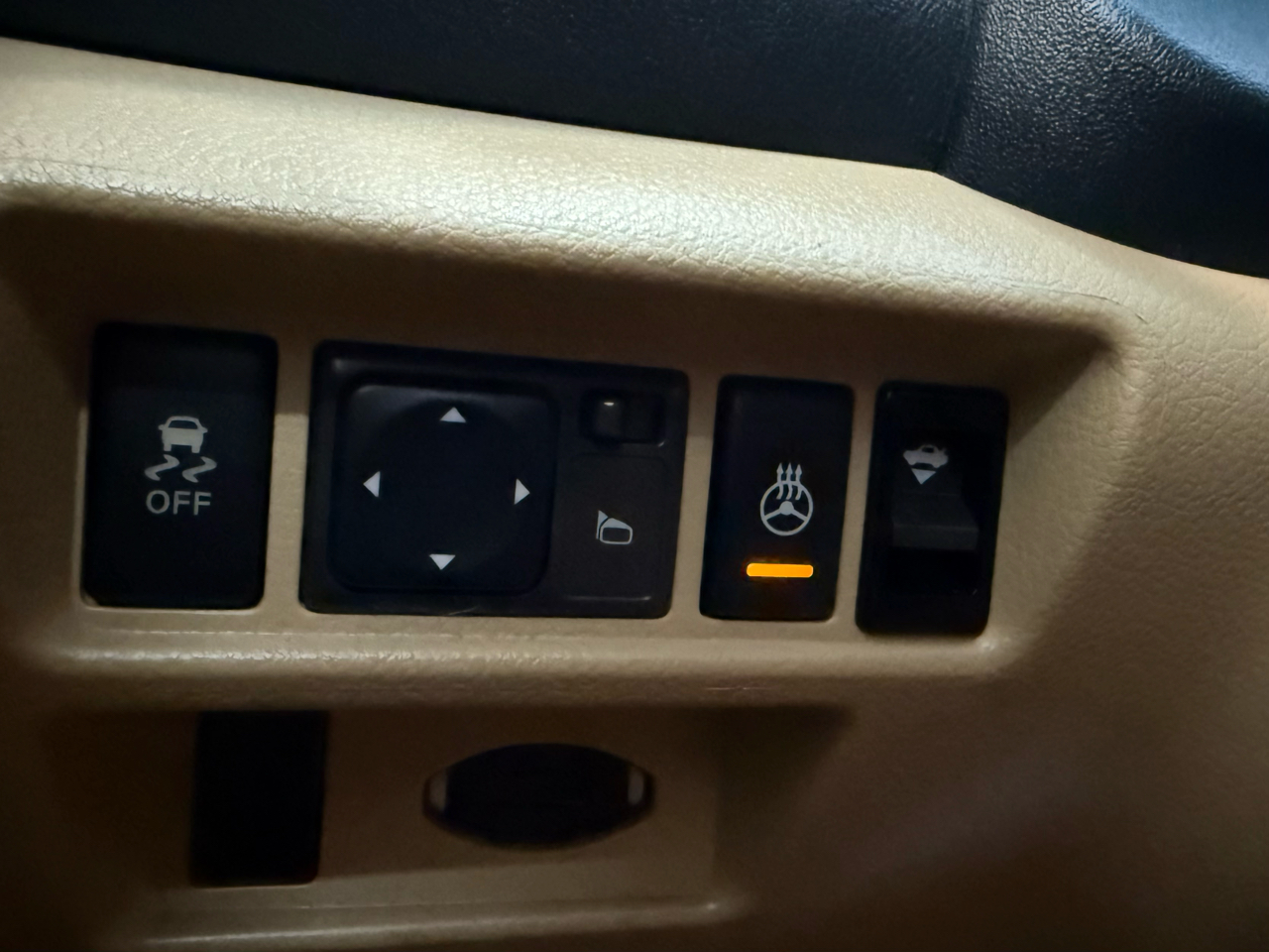 Nissan Maxima 4dr Sdn V6 CVT 3.5 SV w/Premium Pkg 2011 Nissan Maxima 4dr Sdn V6 CVT 3.5 SV w/Premium Pkg 2011