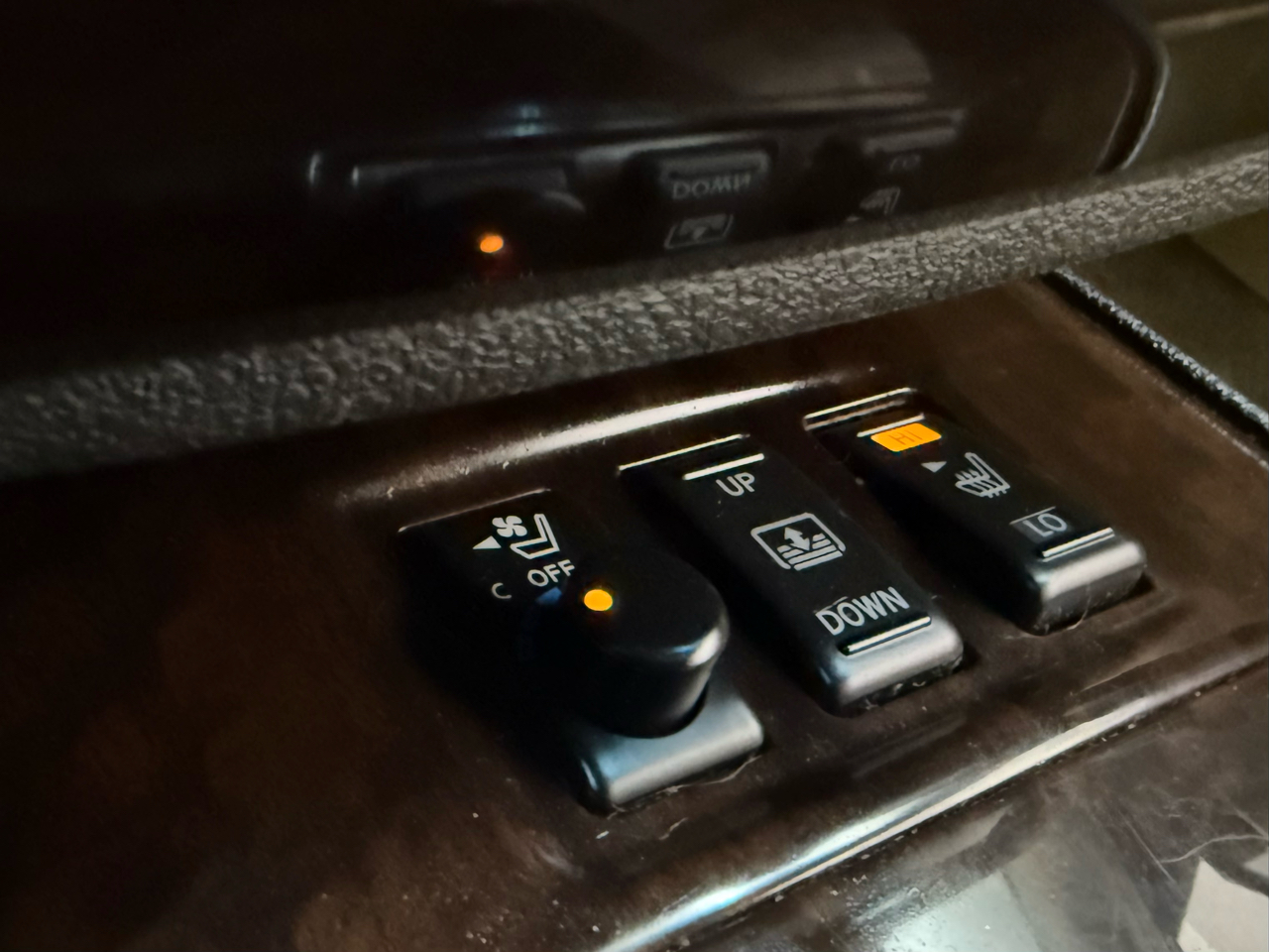 Nissan Maxima 4dr Sdn V6 CVT 3.5 SV w/Premium Pkg 2011 Nissan Maxima 4dr Sdn V6 CVT 3.5 SV w/Premium Pkg 2011