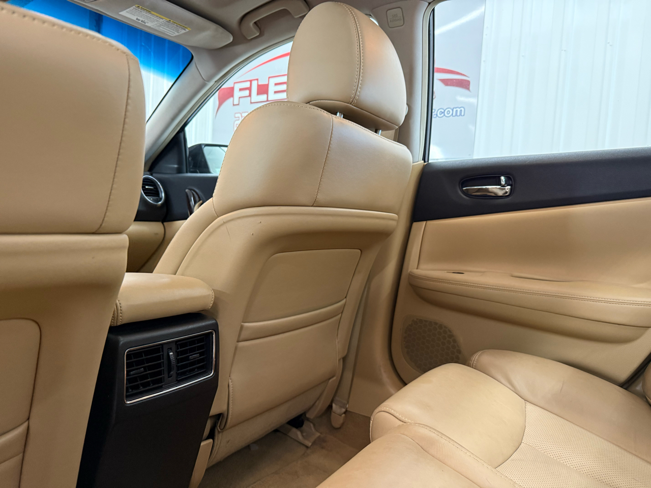 Nissan Maxima 4dr Sdn V6 CVT 3.5 SV w/Premium Pkg 2011 Nissan Maxima 4dr Sdn V6 CVT 3.5 SV w/Premium Pkg 2011