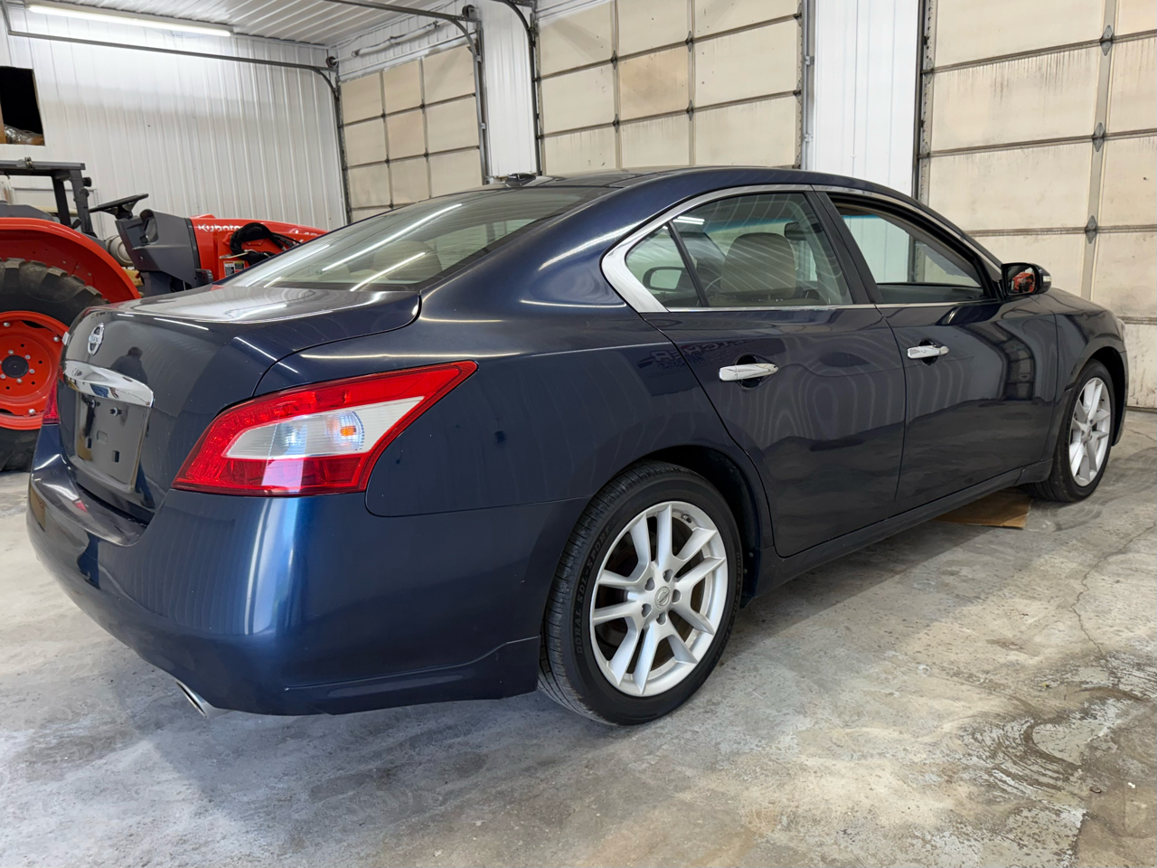 Nissan Maxima 4dr Sdn V6 CVT 3.5 SV w/Premium Pkg 2011 Nissan Maxima 4dr Sdn V6 CVT 3.5 SV w/Premium Pkg 2011