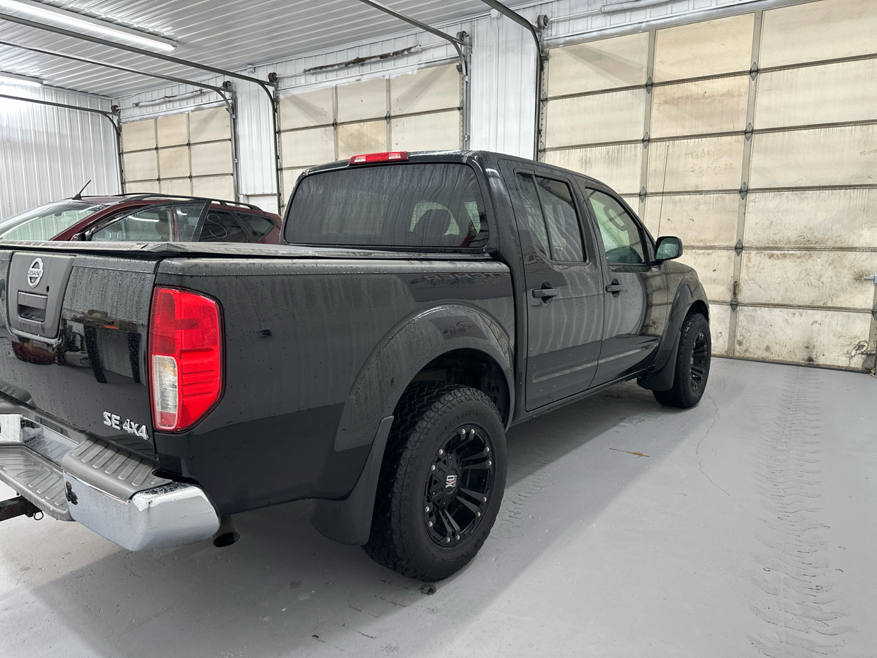 Nissan Frontier 4WD Crew Cab SWB Auto SE 2010 Nissan Frontier 4WD Crew Cab SWB Auto SE 2010