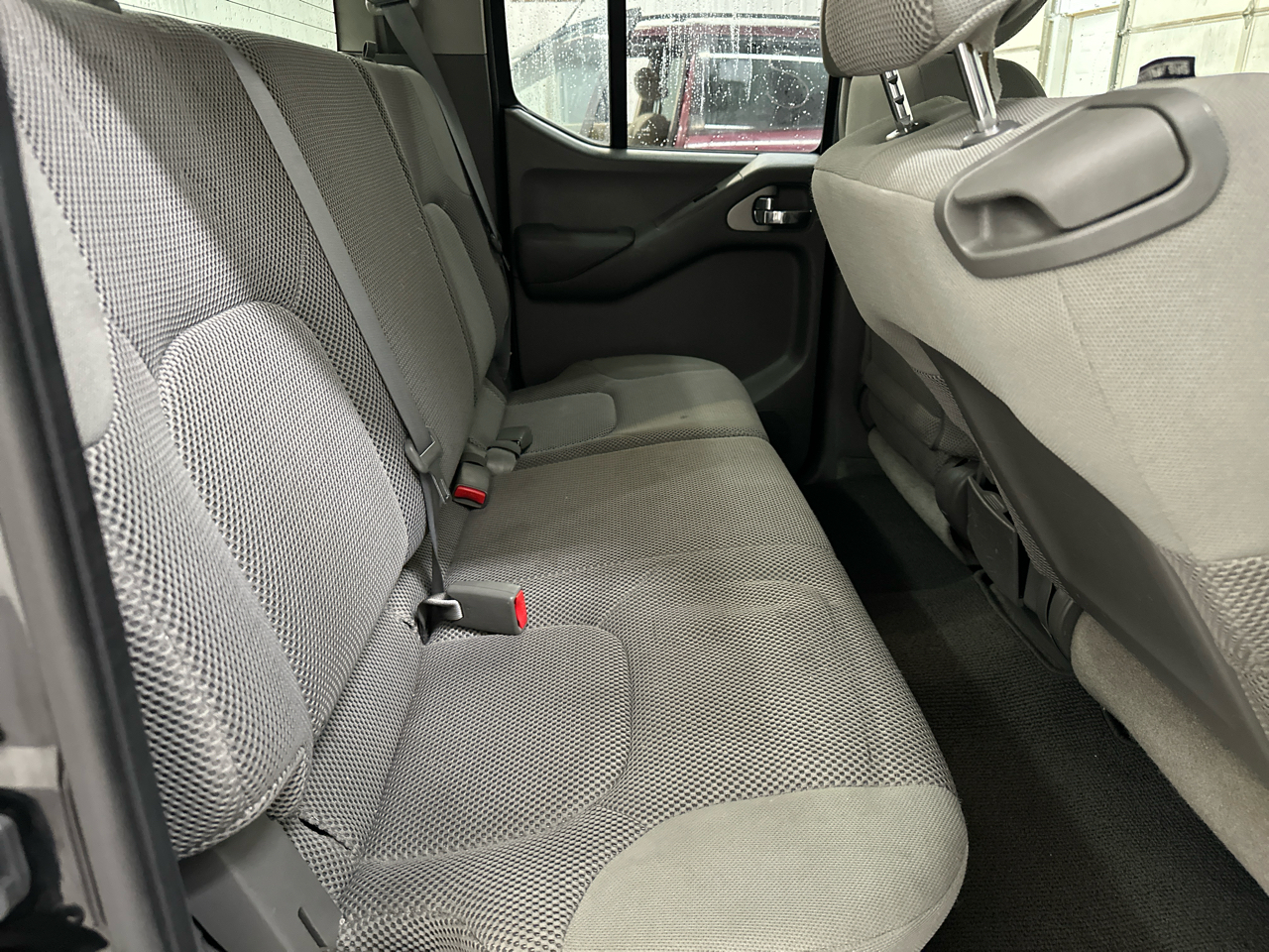 Nissan Frontier 4WD Crew Cab SWB Auto SE 2010 Nissan Frontier 4WD Crew Cab SWB Auto SE 2010