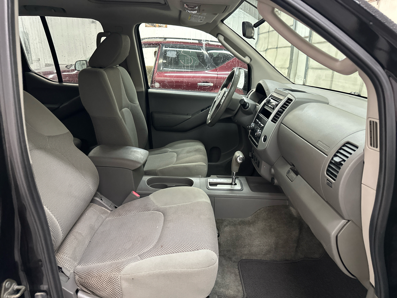 Nissan Frontier 4WD Crew Cab SWB Auto SE 2010 Nissan Frontier 4WD Crew Cab SWB Auto SE 2010