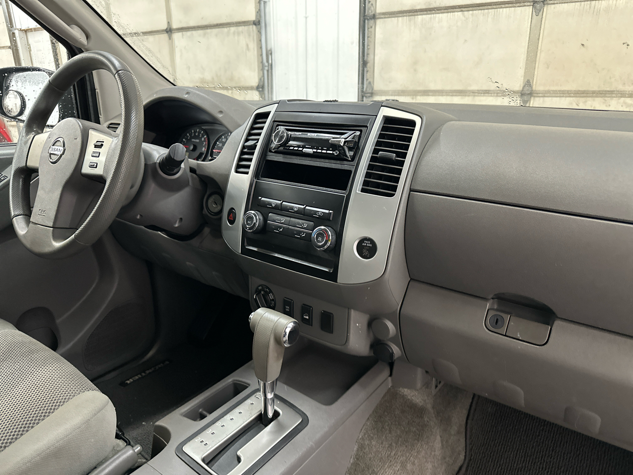 Nissan Frontier 4WD Crew Cab SWB Auto SE 2010 Nissan Frontier 4WD Crew Cab SWB Auto SE 2010