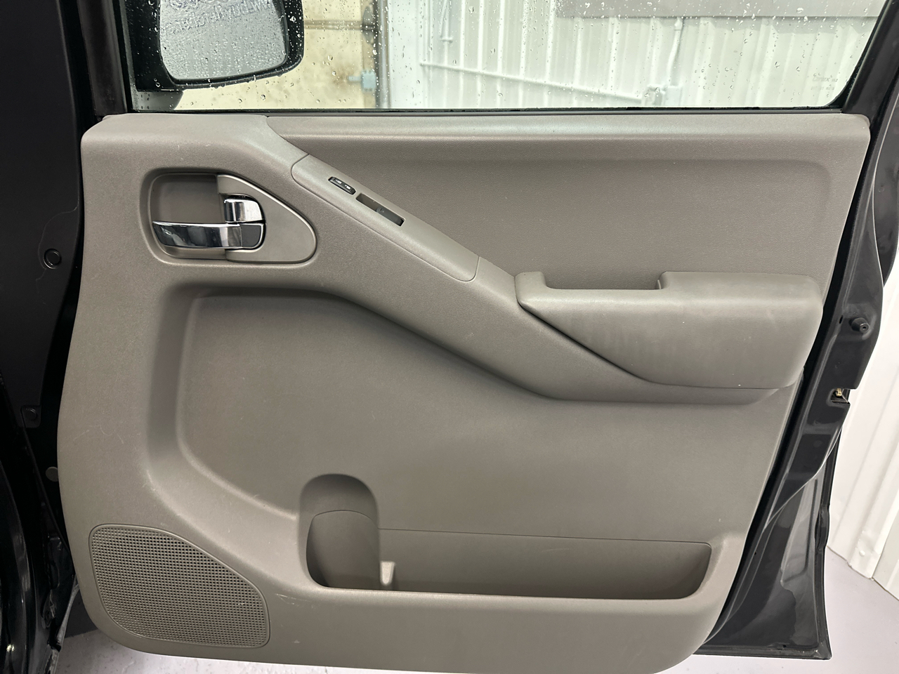 Nissan Frontier 4WD Crew Cab SWB Auto SE 2010 Nissan Frontier 4WD Crew Cab SWB Auto SE 2010