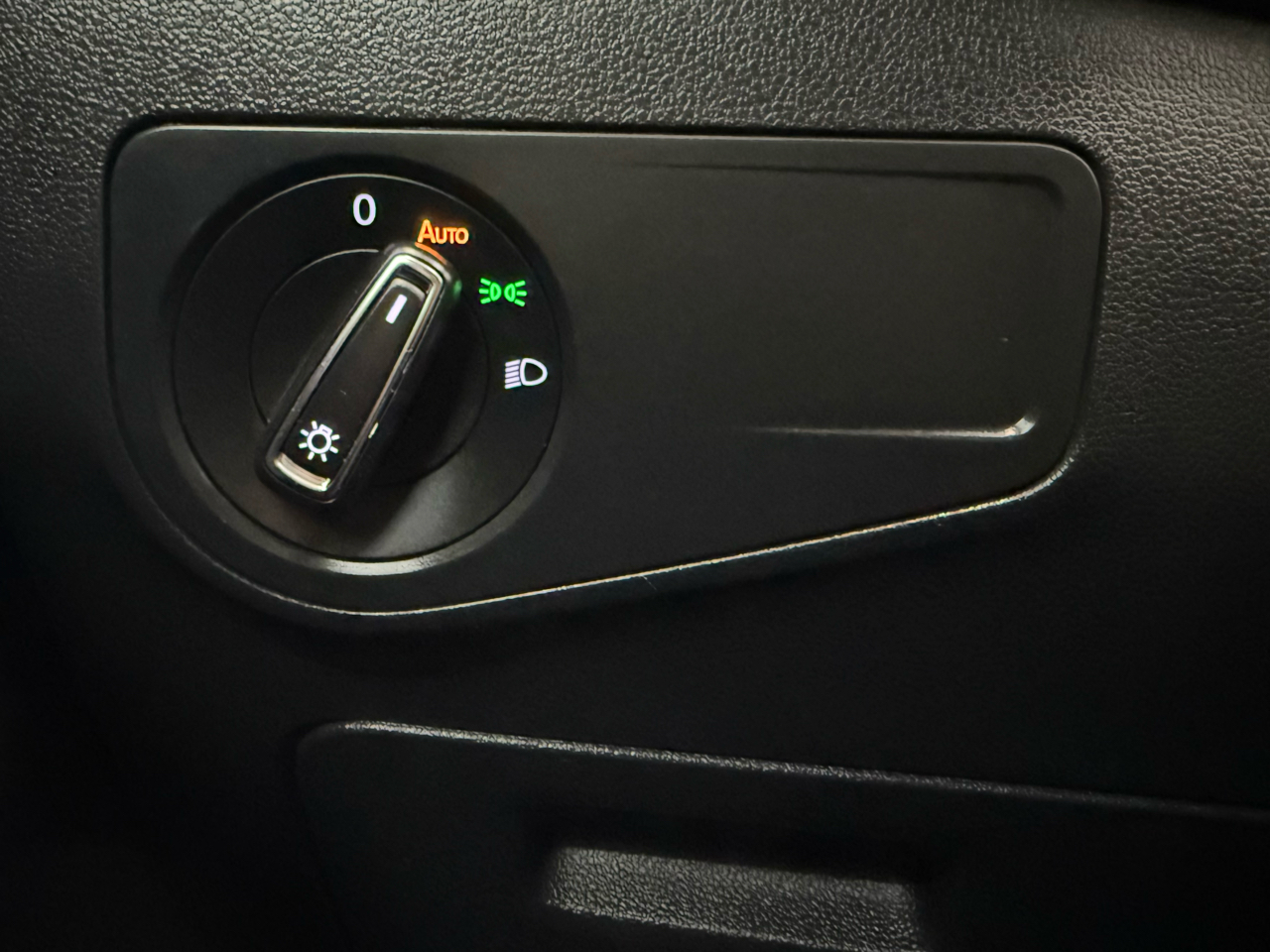 Volkswagen Tiguan 2.0T SE 4MOTION 2018 Volkswagen Tiguan 2.0T SE 4MOTION 2018