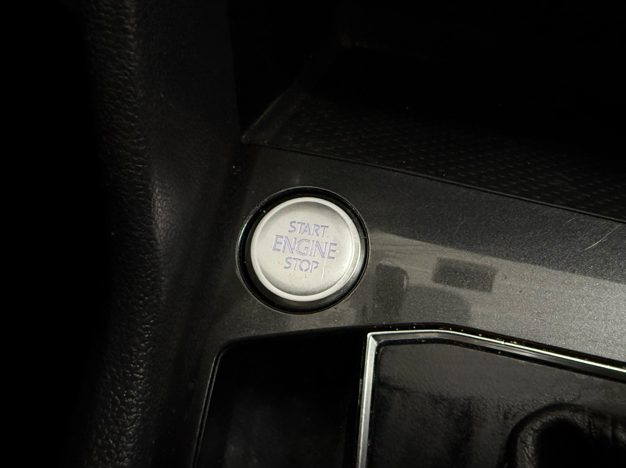 Volkswagen Tiguan 2.0T SE 4MOTION 2018 Volkswagen Tiguan 2.0T SE 4MOTION 2018