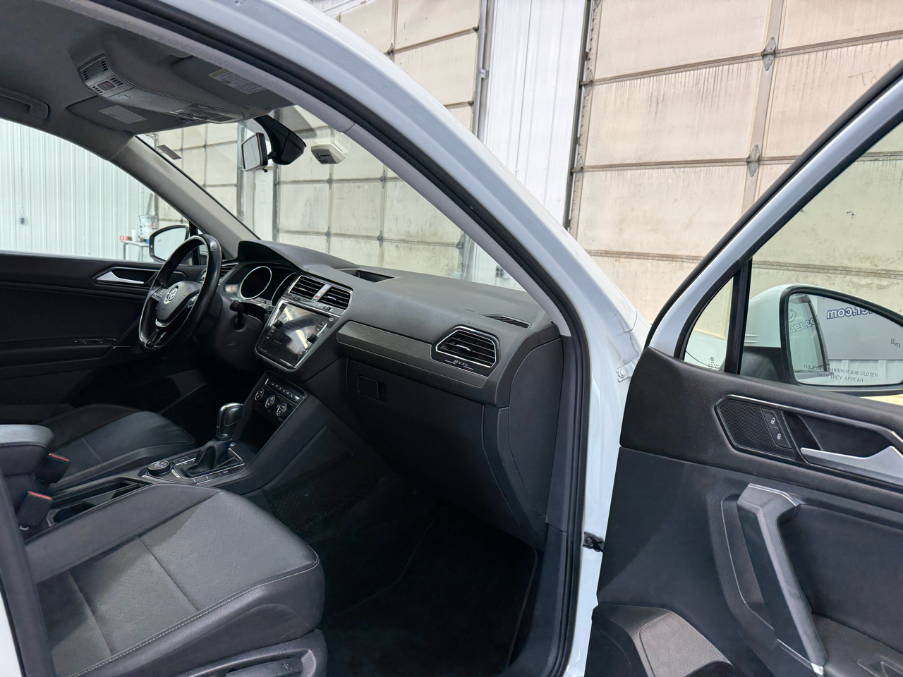 Volkswagen Tiguan 2.0T SE 4MOTION 2018 Volkswagen Tiguan 2.0T SE 4MOTION 2018