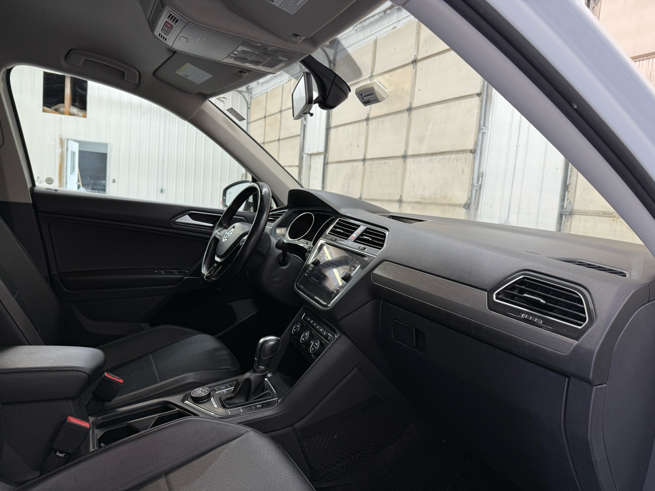 Volkswagen Tiguan 2.0T SE 4MOTION 2018 Volkswagen Tiguan 2.0T SE 4MOTION 2018