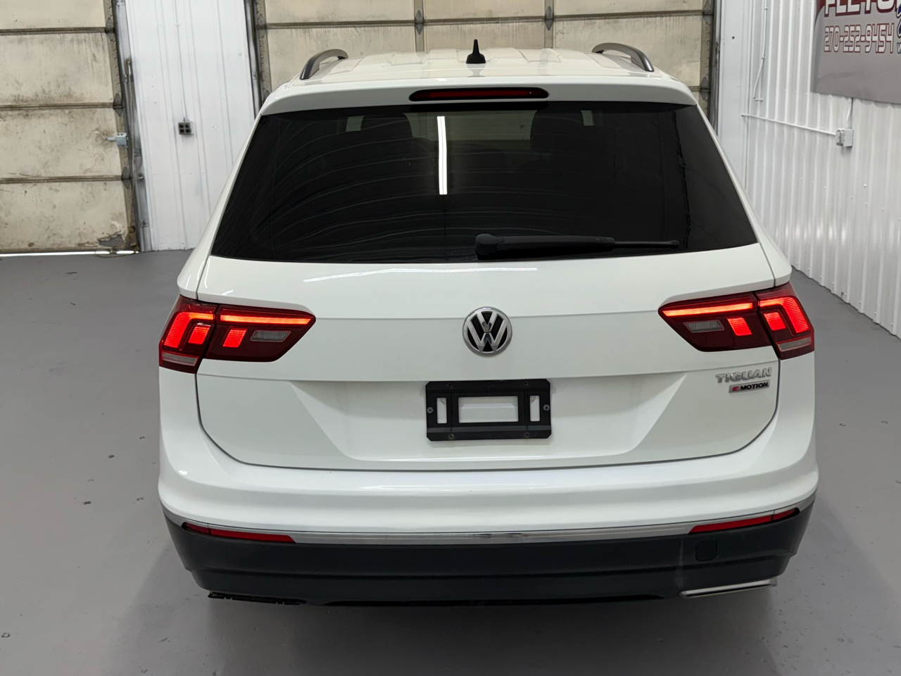 Volkswagen Tiguan 2.0T SE 4MOTION 2018 Volkswagen Tiguan 2.0T SE 4MOTION 2018