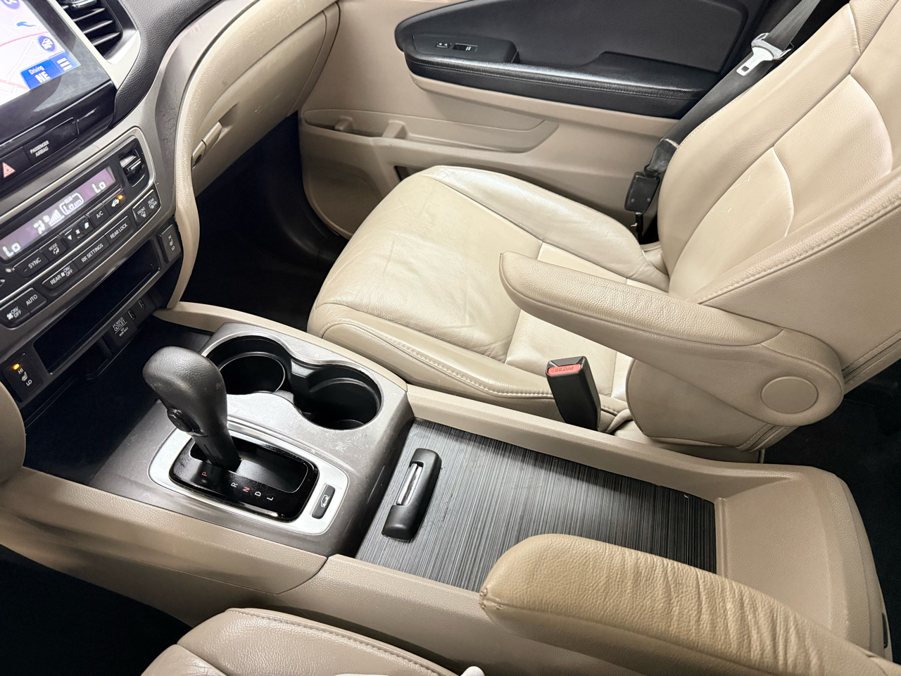 Honda Pilot AWD 4dr EX-L w/Navi 2016 Honda Pilot AWD 4dr EX-L w/Navi 2016