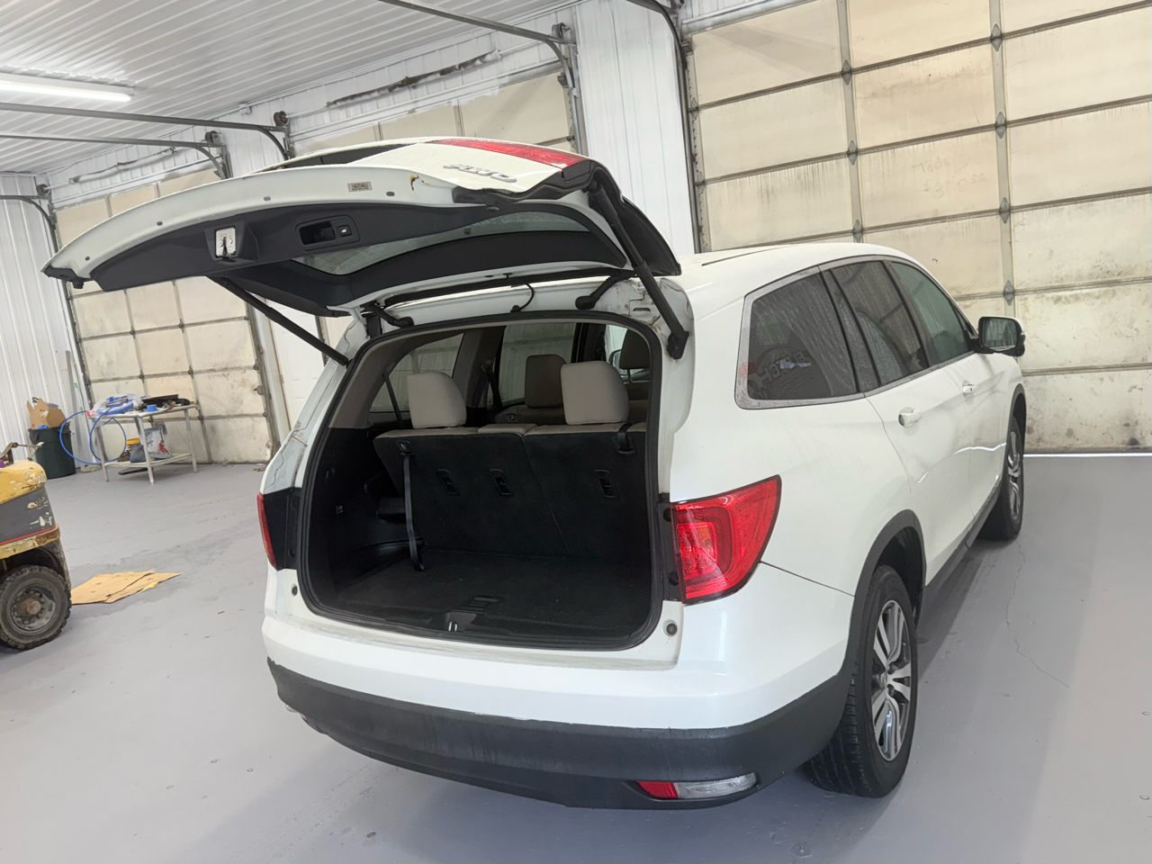 Honda Pilot AWD 4dr EX-L w/Navi 2016 Honda Pilot AWD 4dr EX-L w/Navi 2016