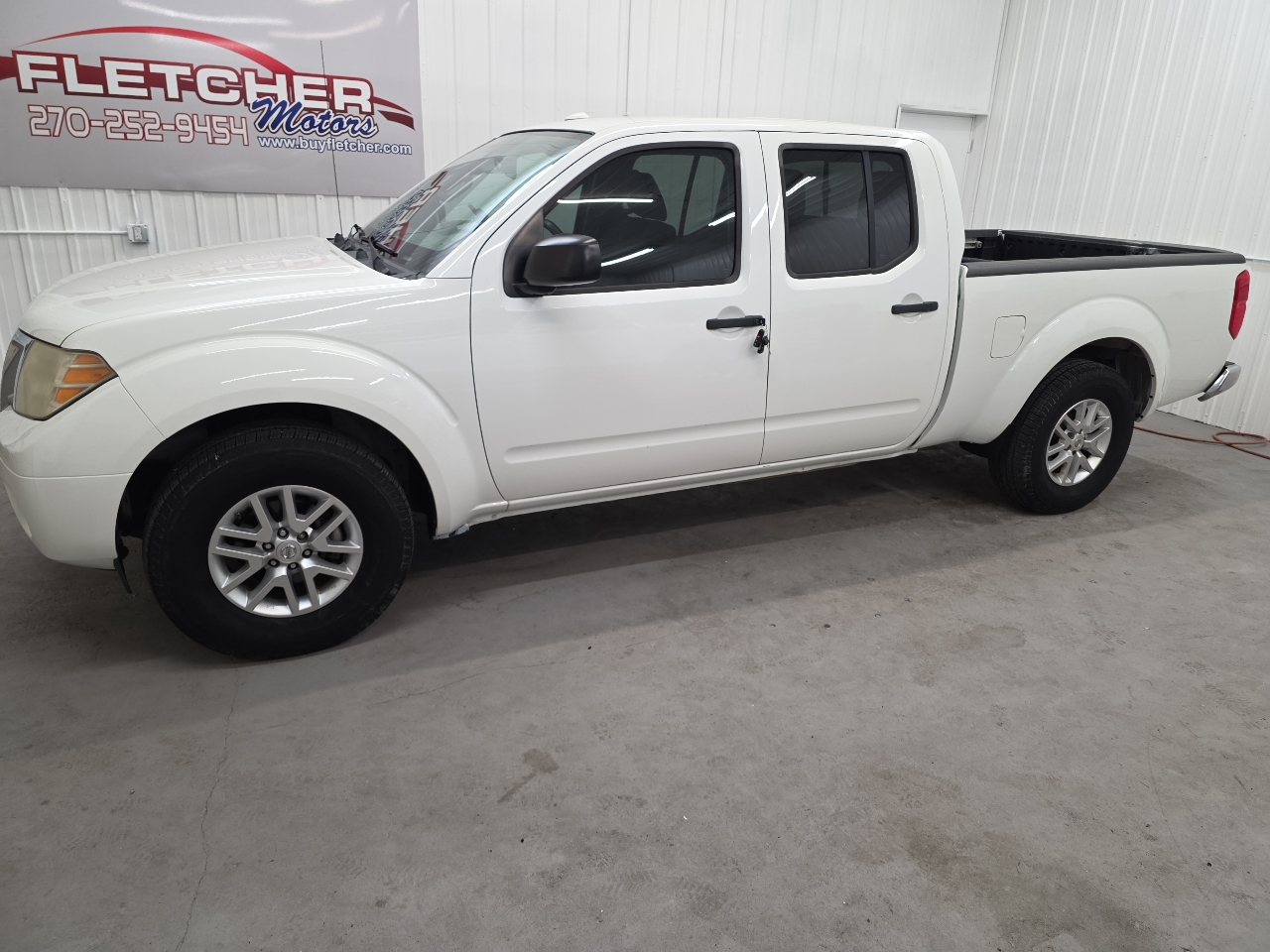 Nissan Frontier 2WD Crew Cab LWB Auto SV 2016