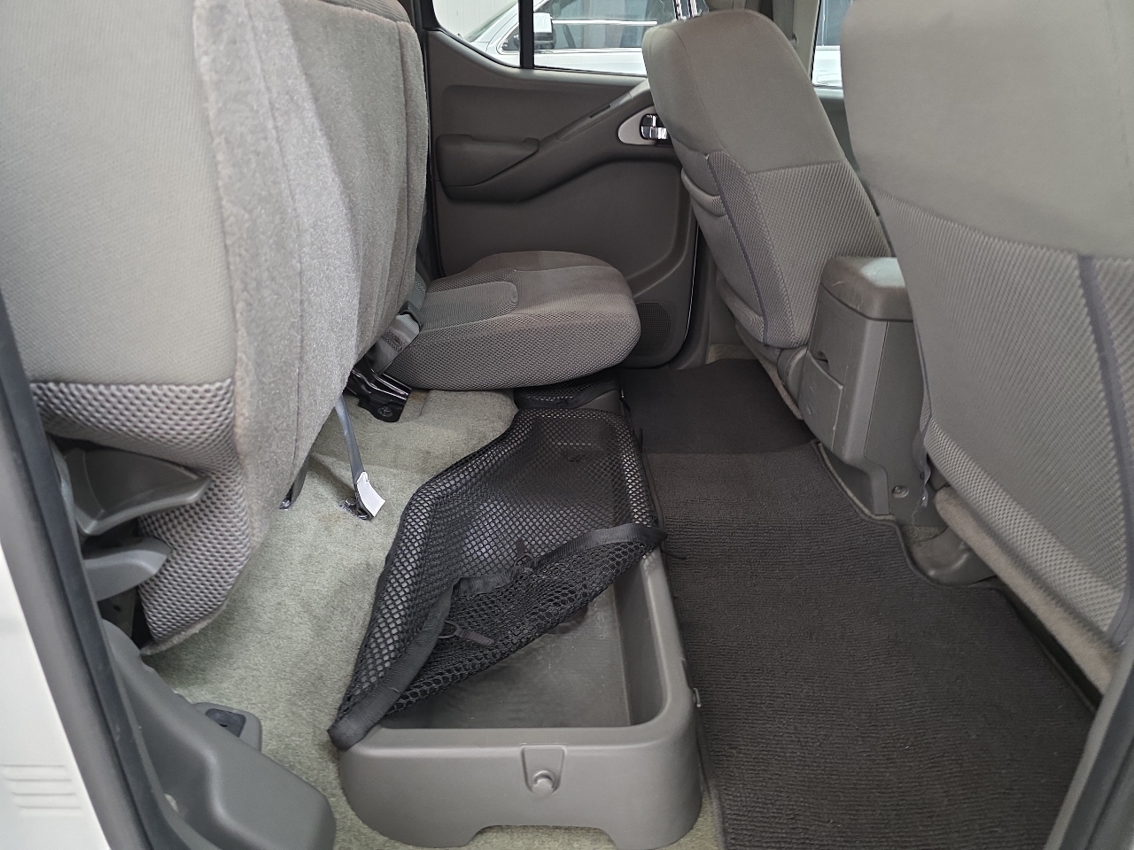 Nissan Frontier 2WD Crew Cab LWB Auto SV 2016