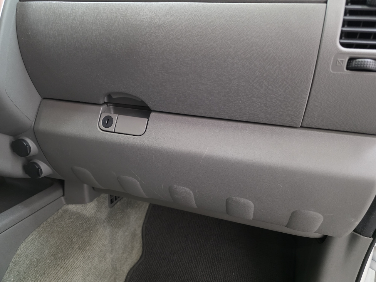 Nissan Frontier 2WD Crew Cab LWB Auto SV 2016