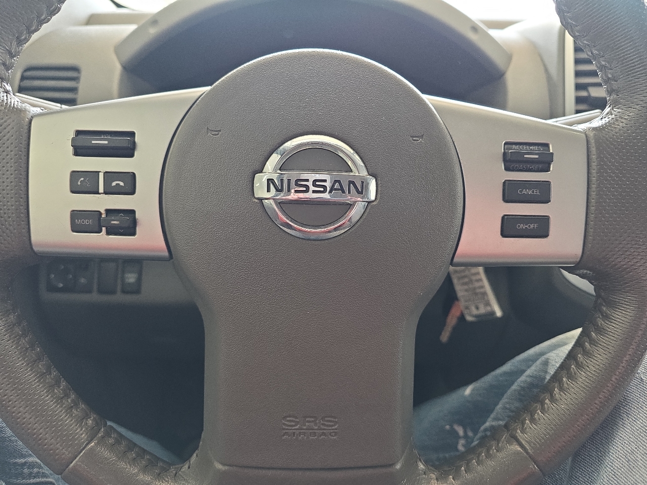 Nissan Frontier 2WD Crew Cab LWB Auto SV 2016