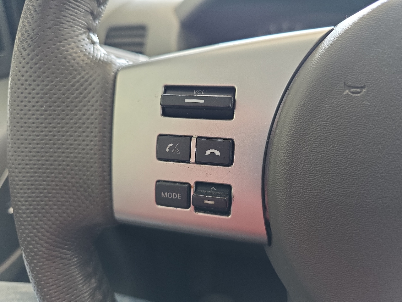 Nissan Frontier 2WD Crew Cab LWB Auto SV 2016