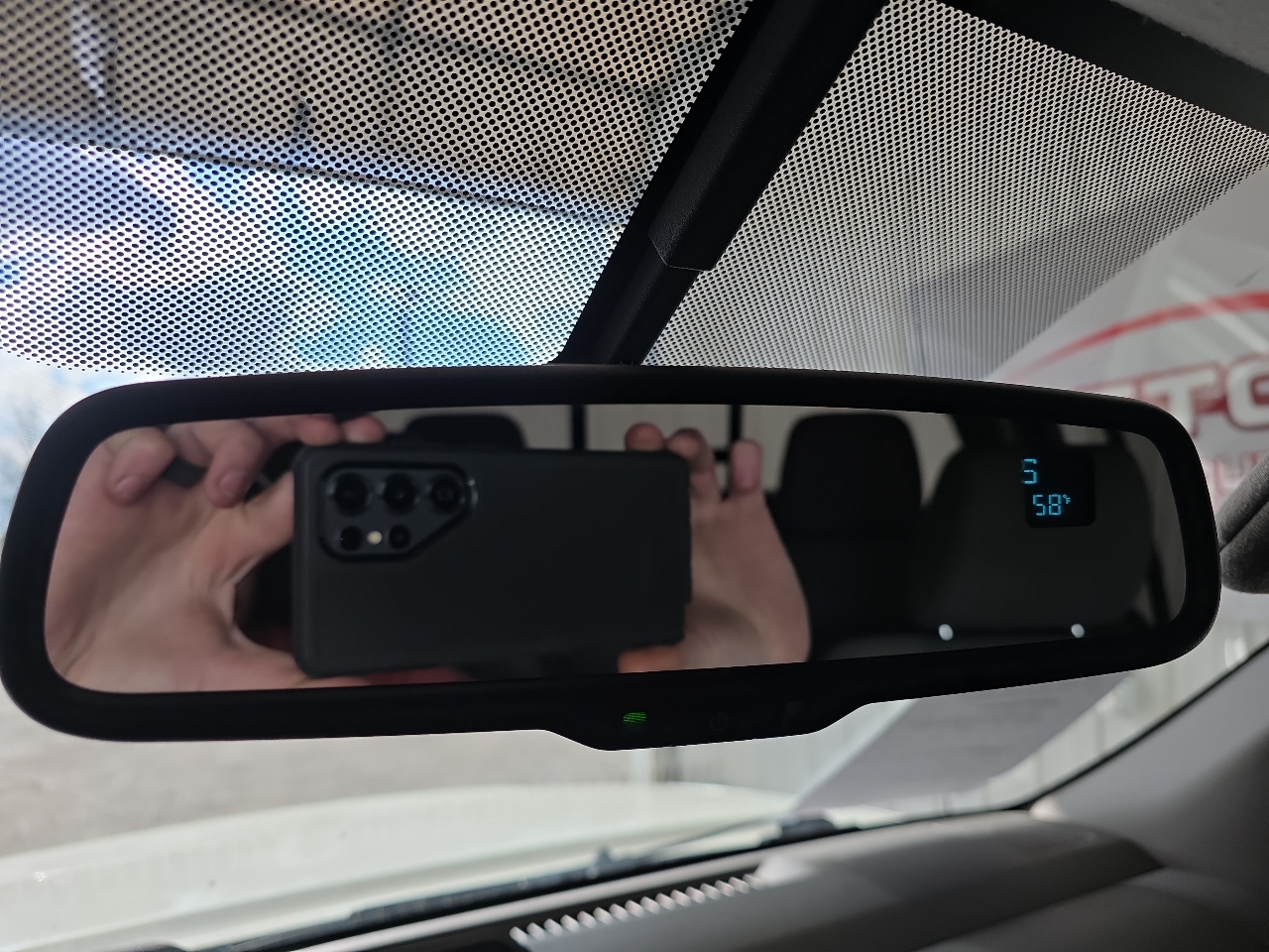 Nissan Frontier 2WD Crew Cab LWB Auto SV 2016