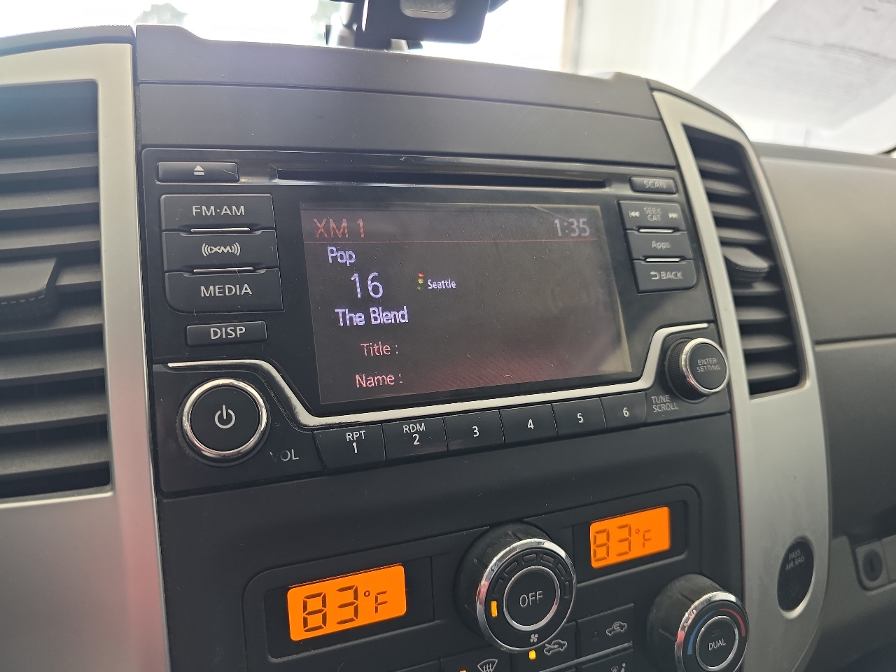 Nissan Frontier 2WD Crew Cab LWB Auto SV 2016