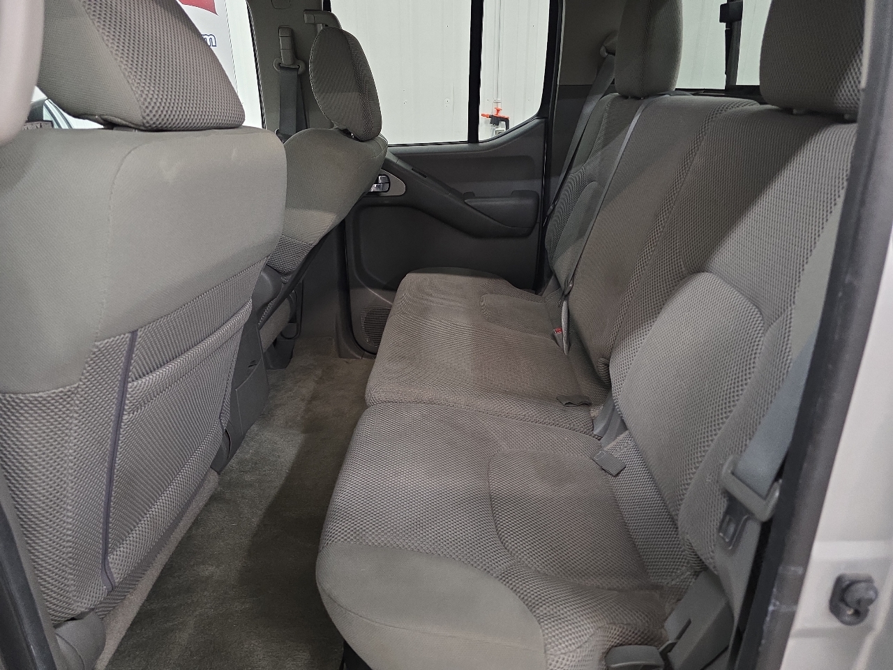 Nissan Frontier 4WD Crew Cab SWB Auto SV 2014