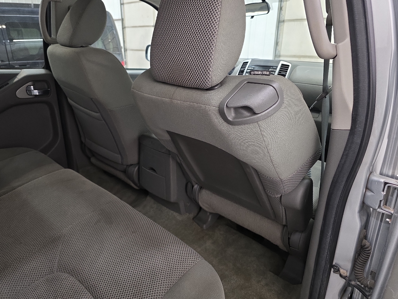 Nissan Frontier 4WD Crew Cab SWB Auto SV 2014