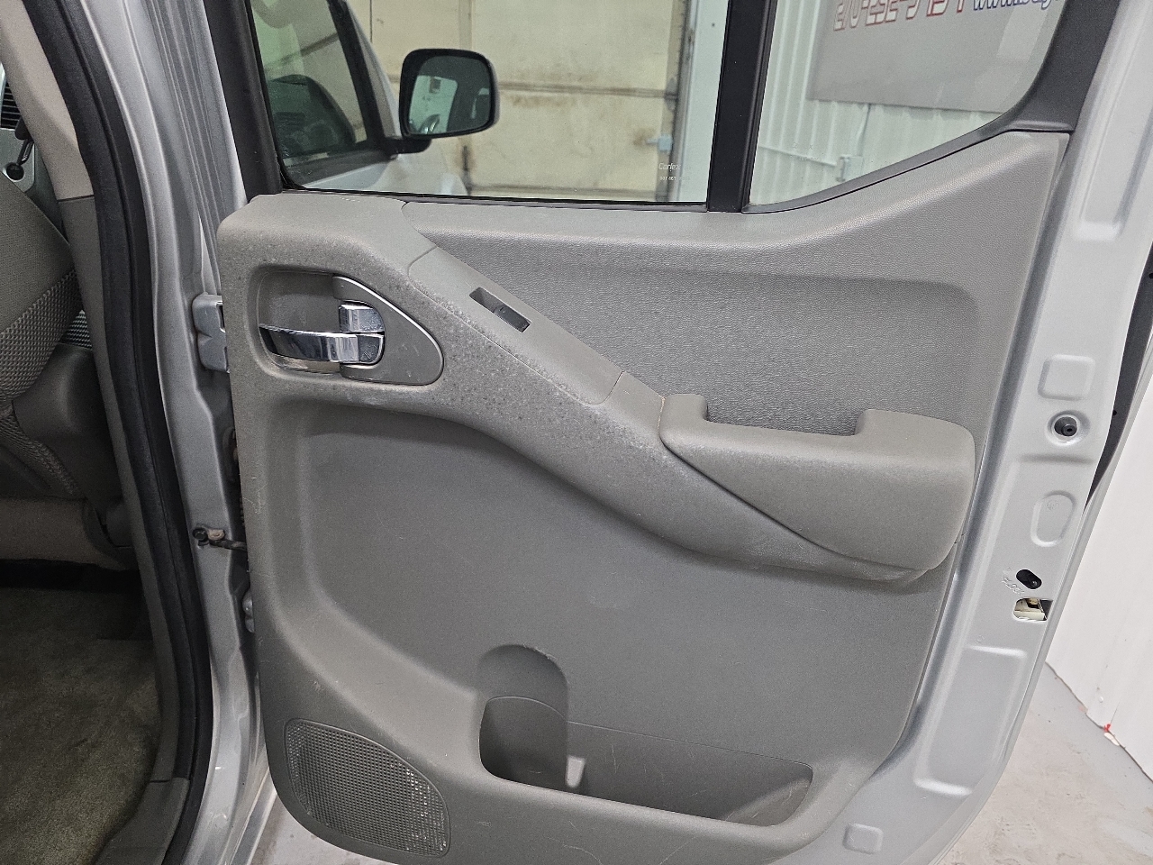 Nissan Frontier 4WD Crew Cab SWB Auto SV 2014