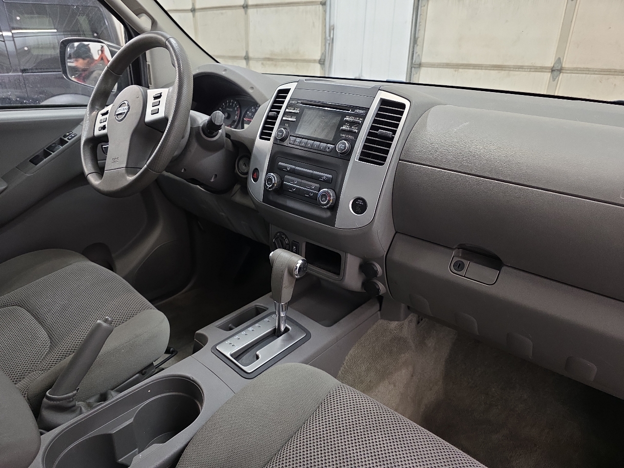 Nissan Frontier 4WD Crew Cab SWB Auto SV 2014