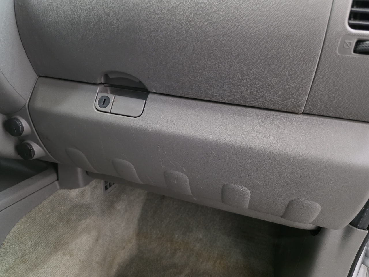 Nissan Frontier 4WD Crew Cab SWB Auto SV 2014