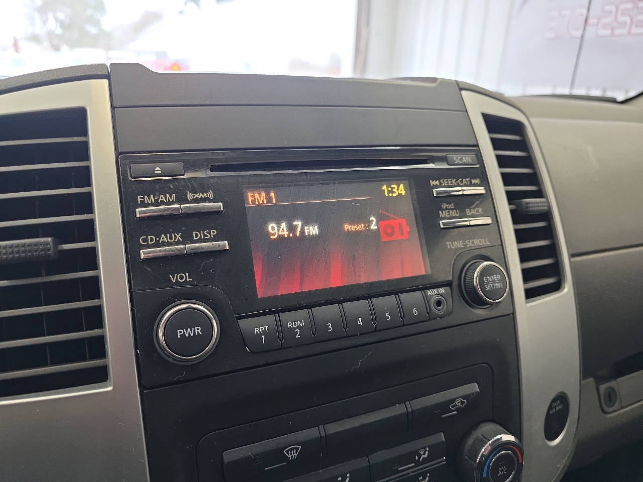 Nissan Frontier 4WD Crew Cab SWB Auto SV 2014