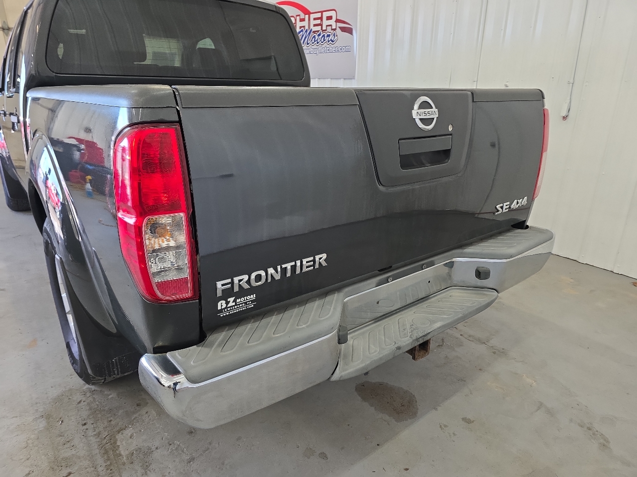 Nissan Frontier 4WD Crew Cab SWB Auto SE 2010