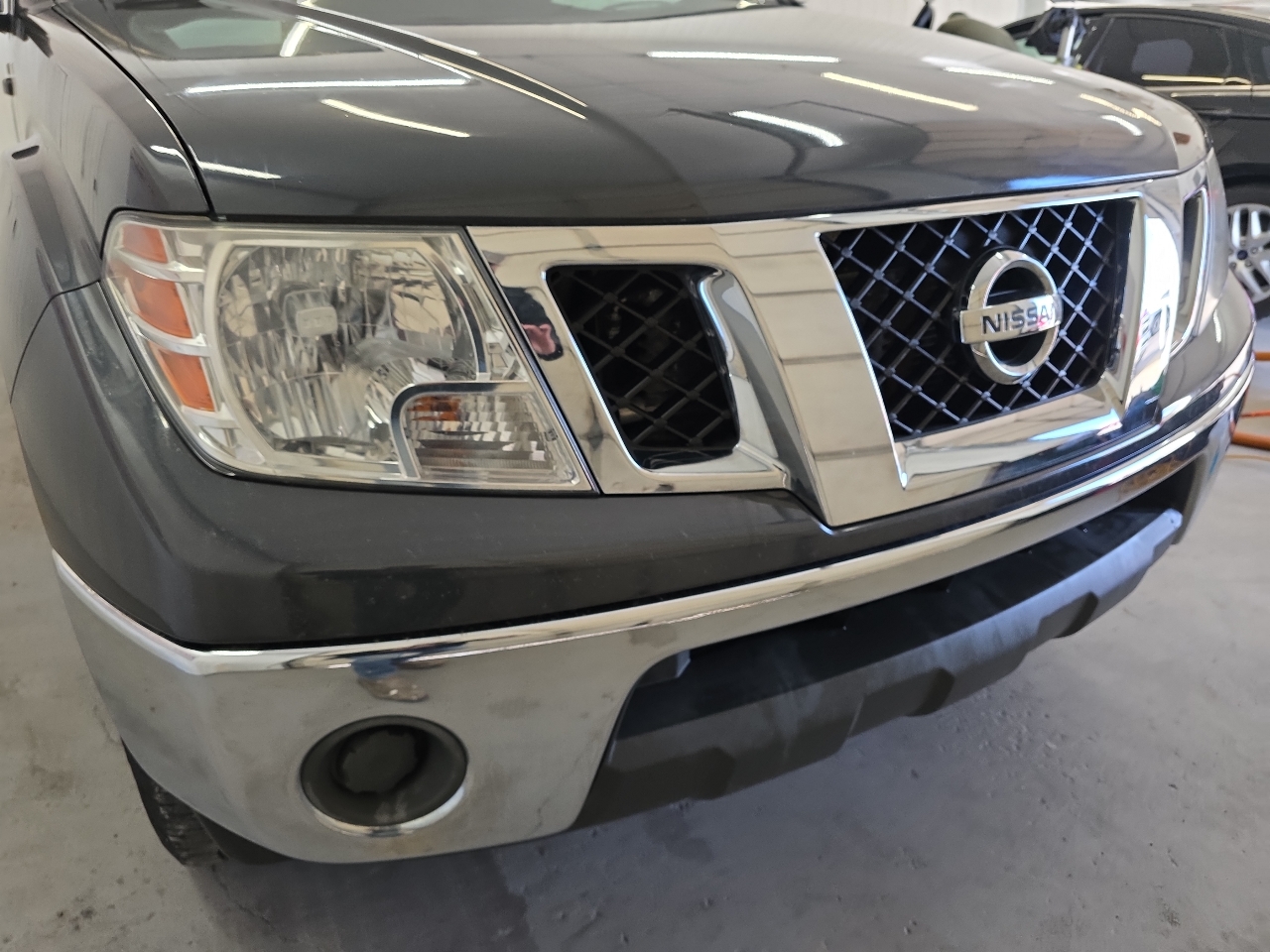 Nissan Frontier 4WD Crew Cab SWB Auto SE 2010