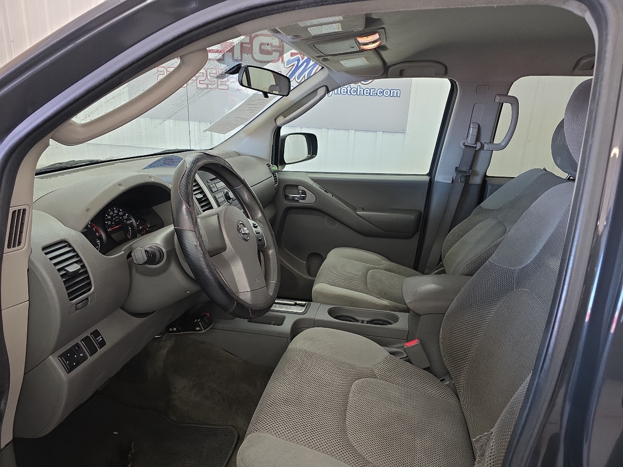 Nissan Frontier 4WD Crew Cab SWB Auto SE 2010