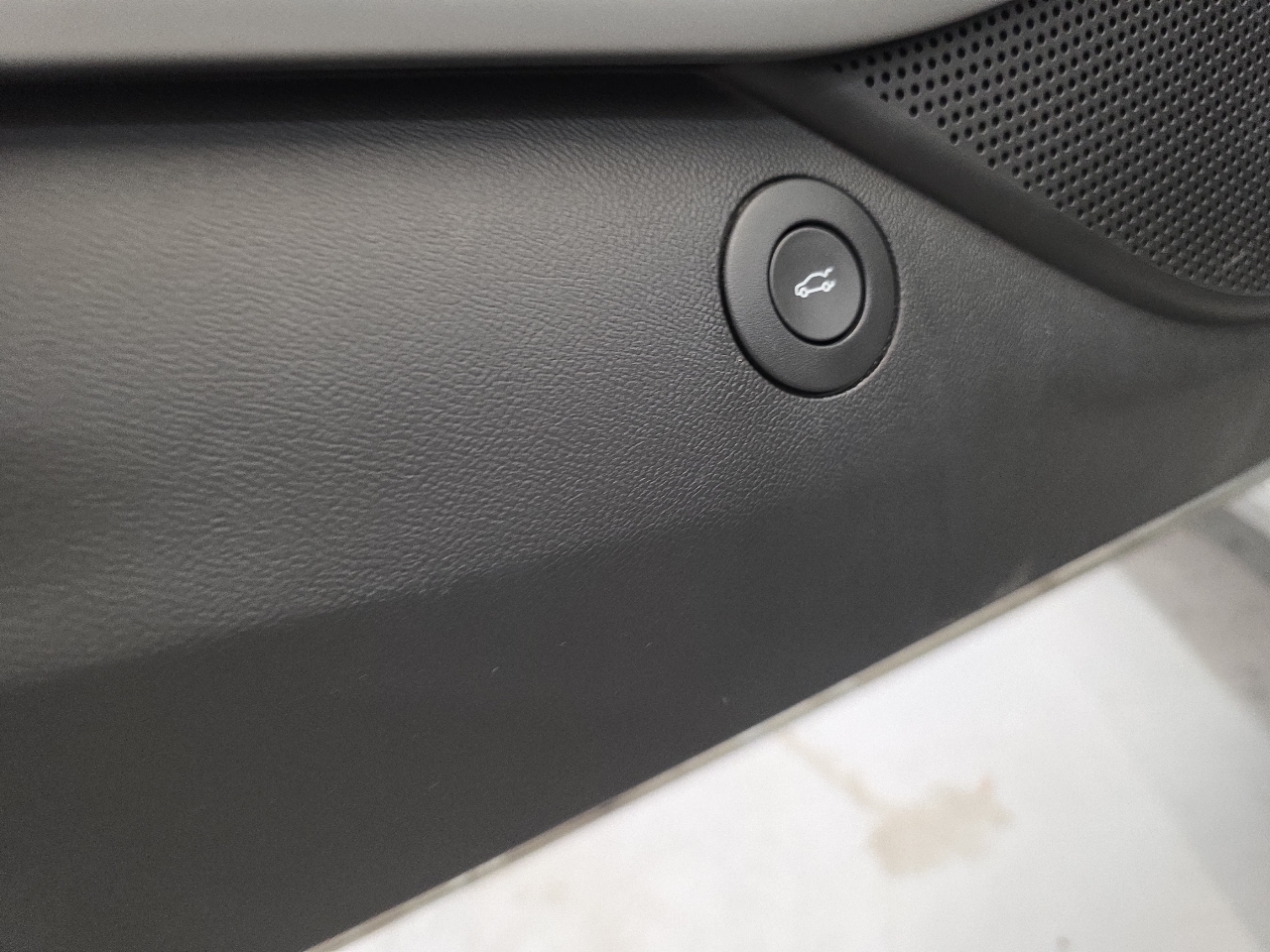 Chevrolet Camaro 2dr Conv 1LT 2017