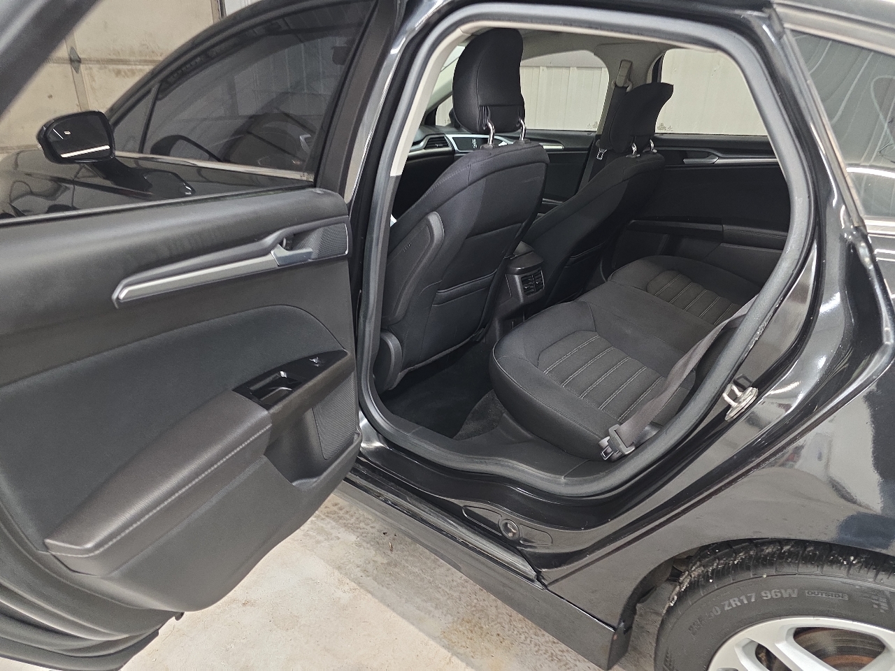 Ford Fusion 4dr Sdn SE FWD 2014