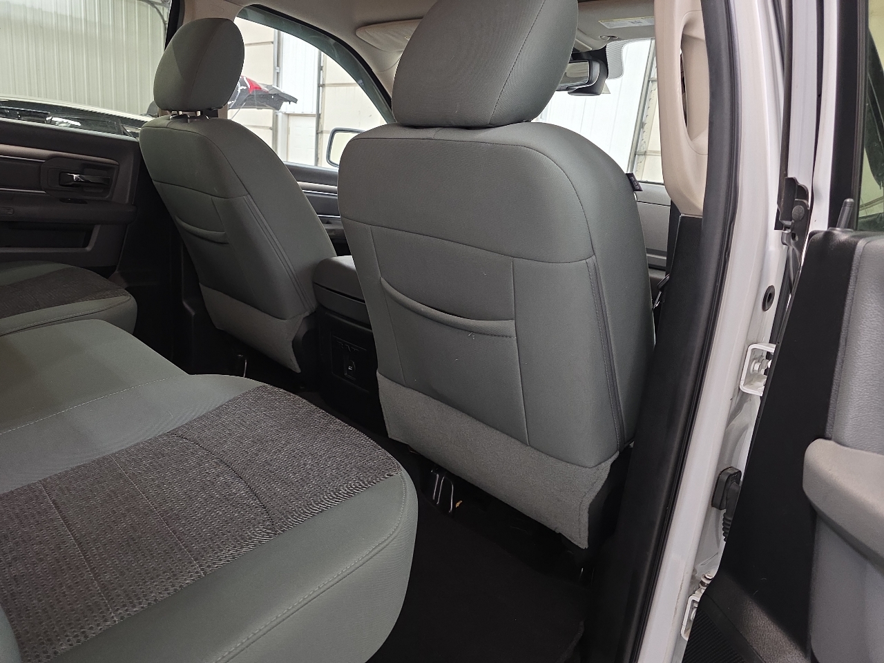 RAM 2500 4WD Crew Cab 149" SLT 2015