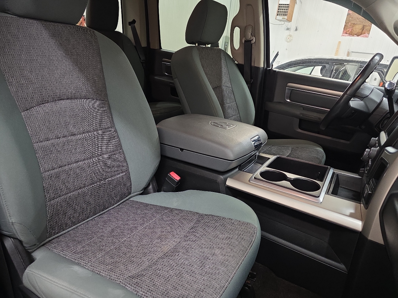 RAM 2500 4WD Crew Cab 149" SLT 2015