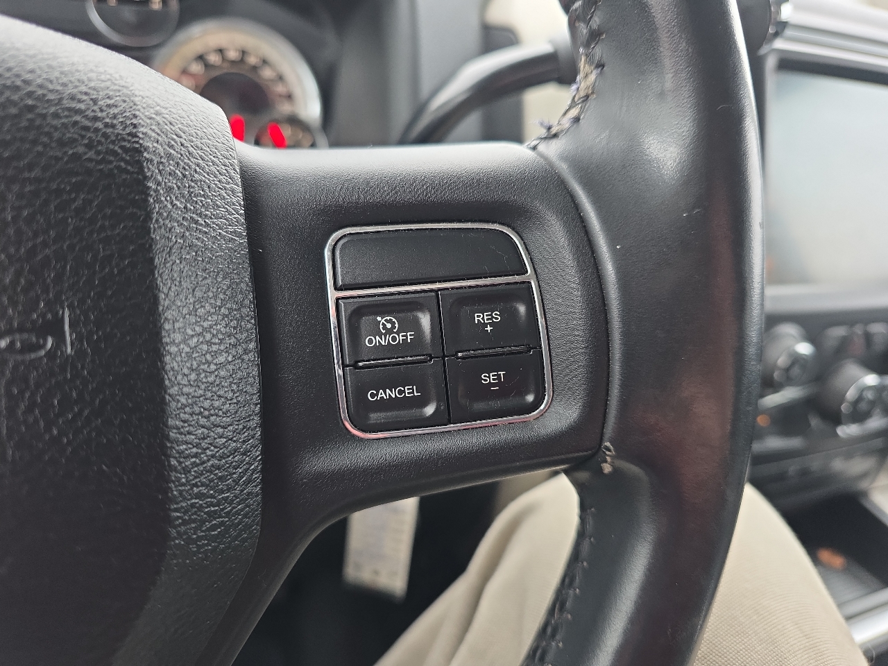 RAM 2500 4WD Crew Cab 149" SLT 2015